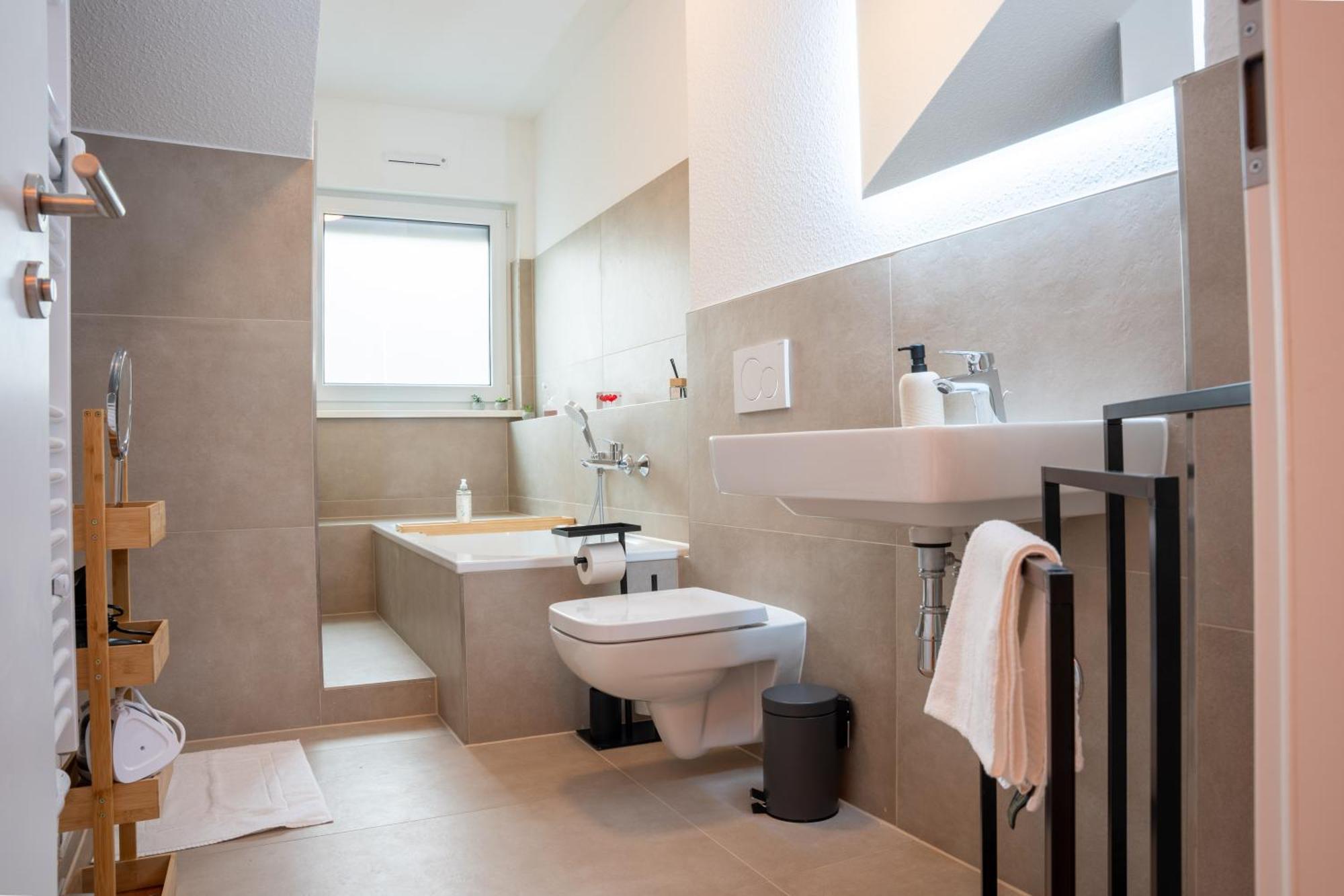 Schlossberg Residences - Design City-Apartment Im Herzen Der Weinstrasse Neustadt an der Weinstraße 외부 사진